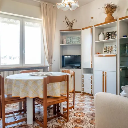 S303 - Sirolo, Ampio Trilocale In Zona Tranquilla * סירולו