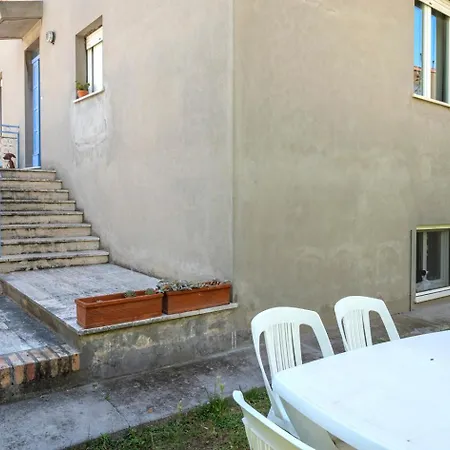 S303 - Sirolo, Ampio Trilocale In Zona Tranquilla