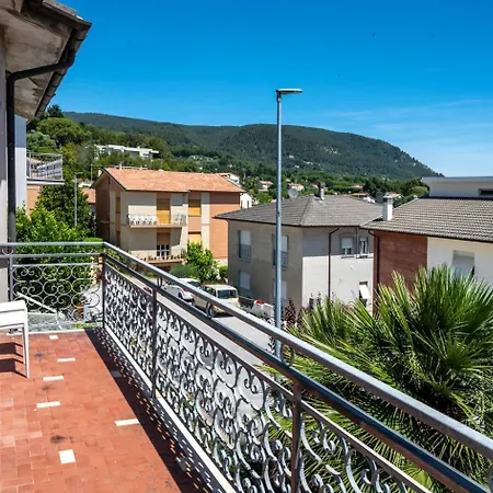 Appartement S303 - Sirolo, Ampio Trilocale In Zona Tranquilla