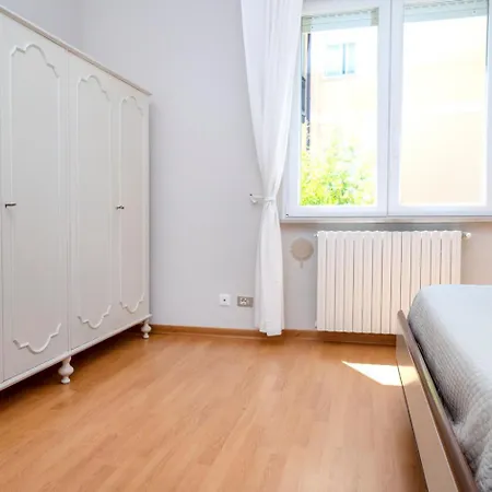 S303 - Sirolo, Ampio Trilocale In Zona Tranquilla Appartement *