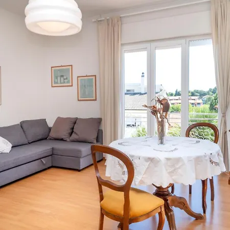 Appartement S303 - Sirolo, Ampio Trilocale In Zona Tranquilla *